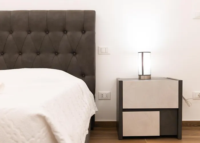 New - Venturini In Centre 3* בולוניה